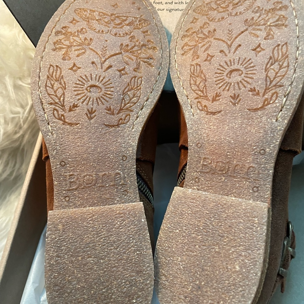 Born Suede Ankle Boots NIB - Picture 8 of 8